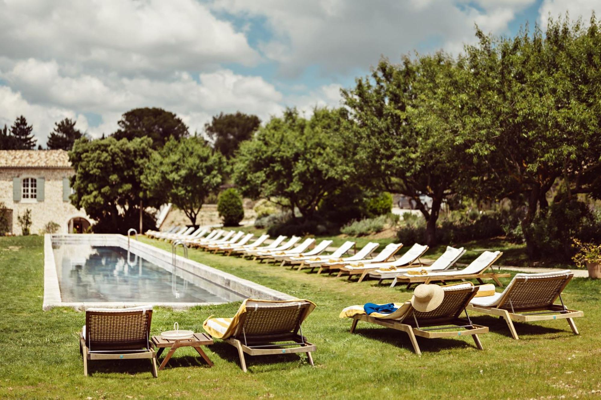 Capelongue, A Beaumier & Hotel Bonnieux